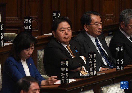 “黑金政治”丑闻持续发酵 日本首相撤换4名“<em>安倍</em>派”内阁成员