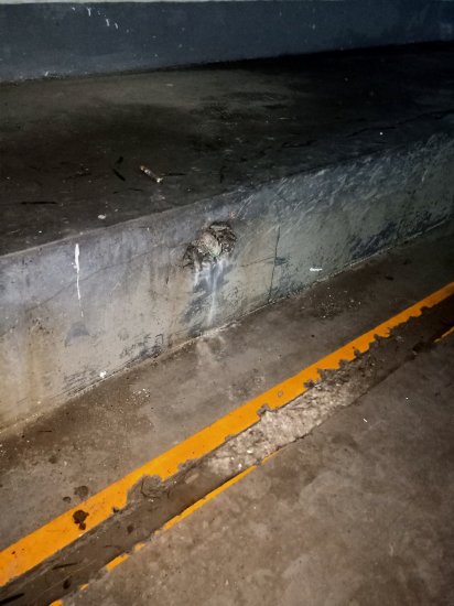 城区内商品房地下停车场漏水是否存在安全隐患？