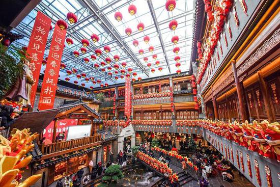 中国经济信心说丨春节消费“上新” 花样年味“翻新”