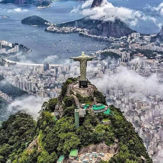 巴西里约热内卢基督像_巴西首都里约热内卢_