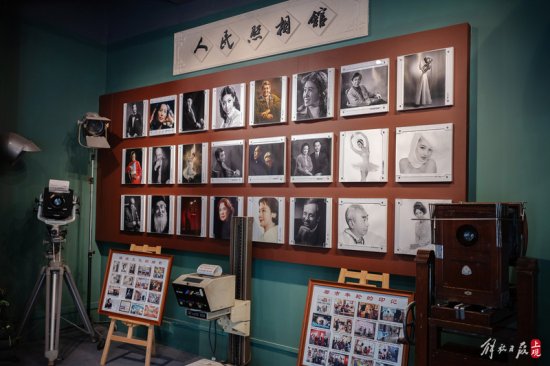 顺昌路旧改之后，这间82年历史的上海老牌照相馆在<em>蒙自</em>路安了新...
