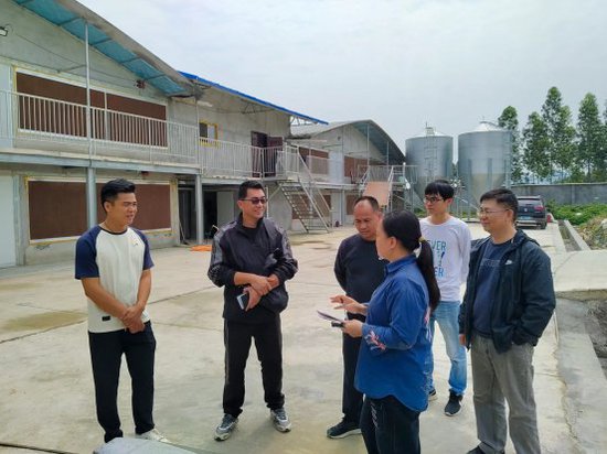 柳州市畜牧站赴柳城县开展肉鸡养殖调研工作