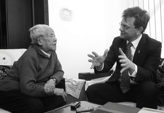 他是中国发展经济学第一人、90岁翻译《国富论》，这棵“常青树...