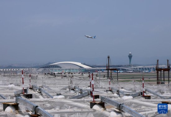 <em>广州</em>白云机场T3航站楼钢结构即将封顶