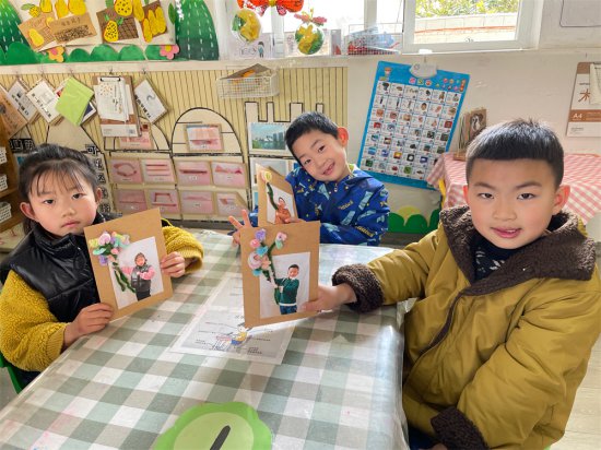 东海县第一幼儿园开展三八节主题系列活动