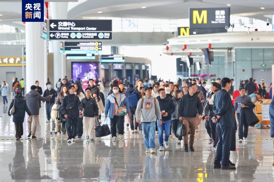 浙江机场春运预计运送旅客<em>超</em>920万人次 同比增长39.1%