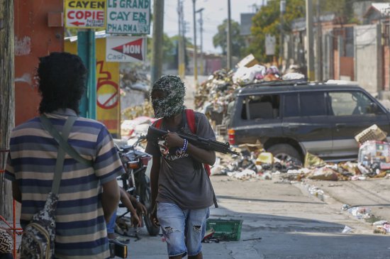 海地危机加剧！总理辞职，太子港遭黑帮“围城”