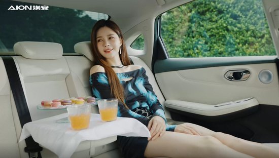 沈梦辰的反向带娃第一车，AION S MAX上市14.99万起