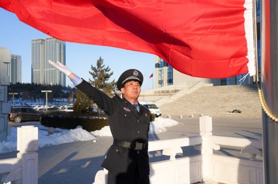 内蒙古鄂尔多斯市检察机关司法警察热烈庆祝第四个“中国人民...