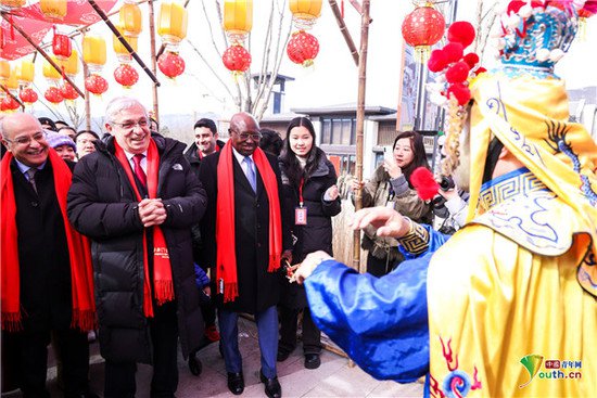 “外交官看中国”驻华使节深度体验北京 感受传统文化魅力