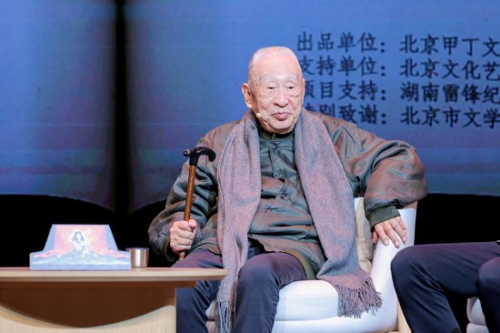 父子两代接续传递雷锋精神，音乐剧《雷锋的故事》下半年在京...