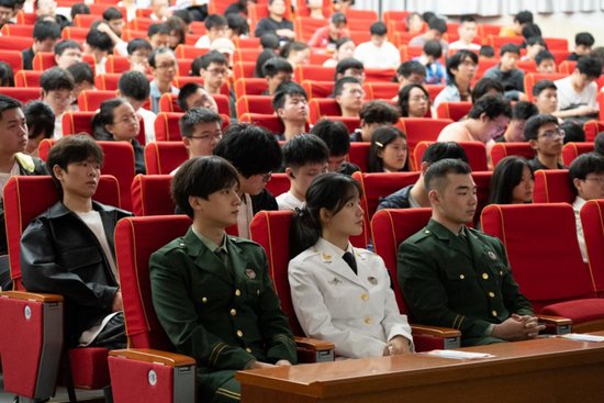 南昌大学举办第二期《国安讲堂》