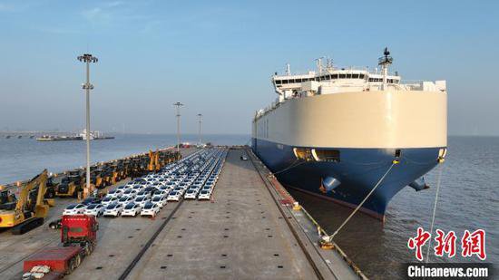 2月上海南港码头入出境（港）国际航行船舶数创单月历史新高