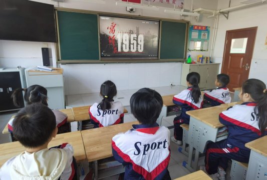 淄博高青县常家中心小学深入开展学雷锋主题活动
