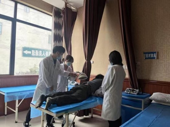 贵州金沙：推进县域“医共体”建设 让群众共享健康红利