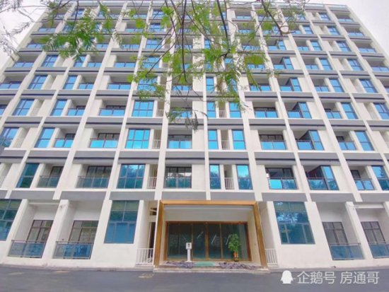 就在昨天我在深圳安家了，花35万买三栋封闭式花园小区<em>精装两房</em>