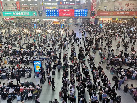 2023年<em>长春</em>站“中秋、国庆”假期已发送旅客129万人次