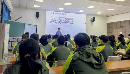 渝北区<em>初三</em>历史教学研讨活动在重庆市两江中学校举行