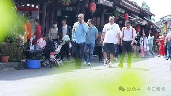 假期四天，<em>成都</em>街子古镇景区游客接待量全市第一