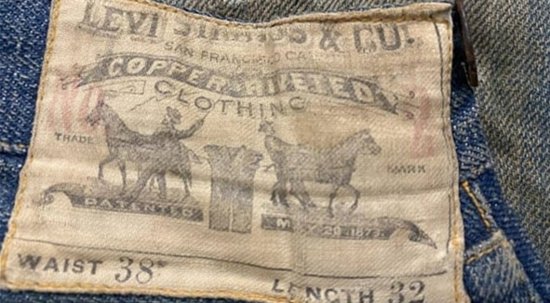废矿井发现140年前的牛仔裤！拍出62万元高价