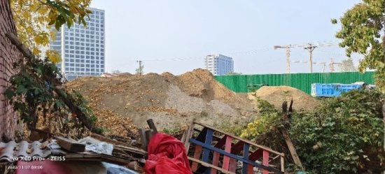 河南<em>永城</em>：沙石料场露天堆放污染环境 群众质疑环保部门监管不力