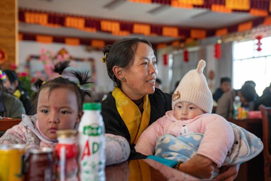 西藏：福利院里的爱心<em>妈妈</em>和她们的“幸福家庭”