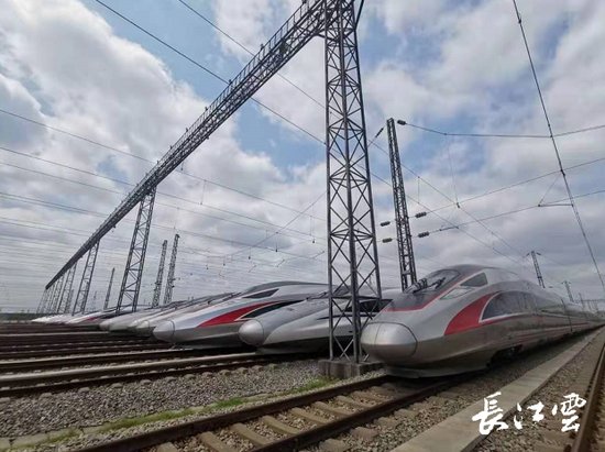 新列车运行图明年1月10日启用 武汉高铁开启赴深圳新通道