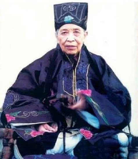 清朝年间的女道士，2003年才去世，临终前只说了3个<em>字</em>