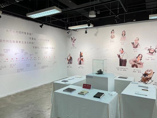 中国人民大学师生设计出84种不同装帧风格的《查令十字街84号》