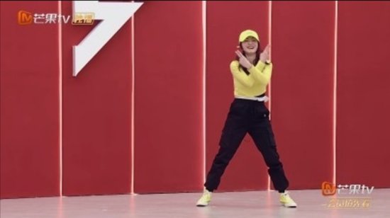 《乘风破浪的姐姐2》：容祖儿表演拿最低分，张柏芝跳舞登热搜