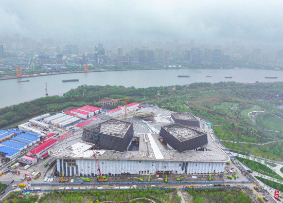 上海大歌剧院主体工程基本完成