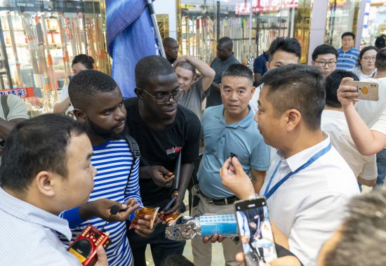 聚焦产业经济新亮点 非洲媒体记者团为湖南邵东“代言”