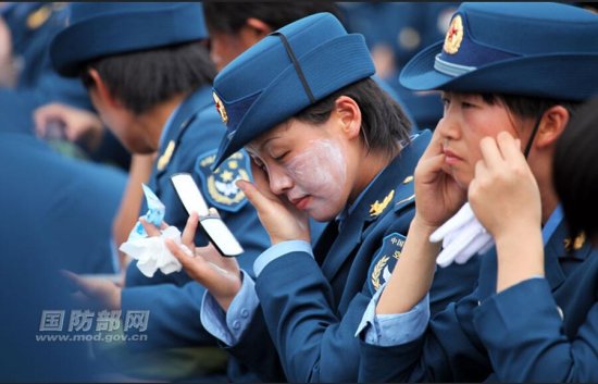 中国女兵：阅兵场上最靓丽的风景线