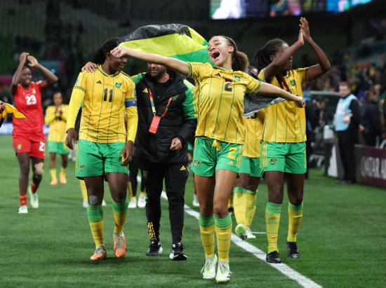 女足世界杯 | “<em>雷鬼</em>女孩”牙买加，世界杯上的“灰姑娘”