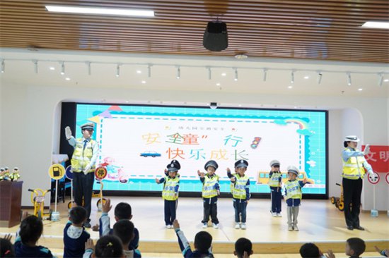安远县开展交通安全主题宣传进校园活动