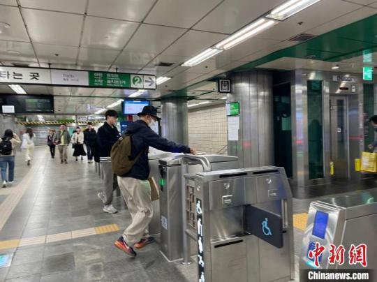 <em>韩国</em>首尔地铁进行为期两天的警示<em>性</em>罢工