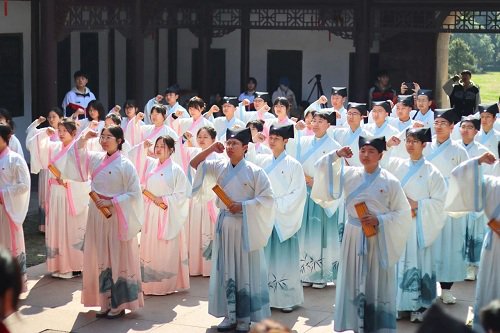 秀山实验学校举办《你好·非遗》传统文化主题团课活动