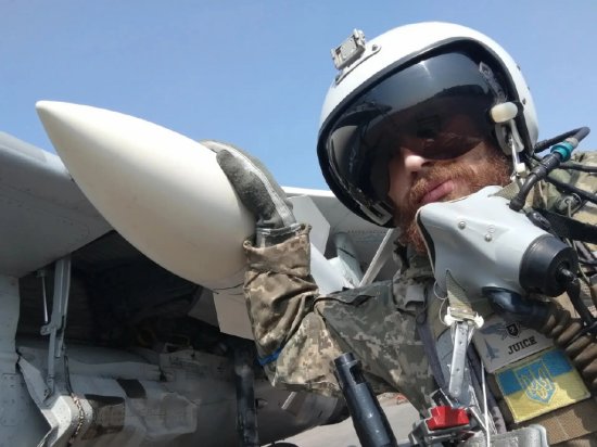 还在试图拱火！美国将拨款1亿美元，培训乌克兰飞行员驾驶F-16