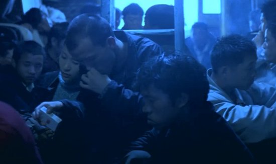 18年前，<em>段奕宏</em>大银幕首秀，残酷偷渡往事，这部电影惊住我了