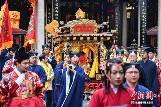 东西问丨郑土有：中国城隍文化何以在海外绵延生根？