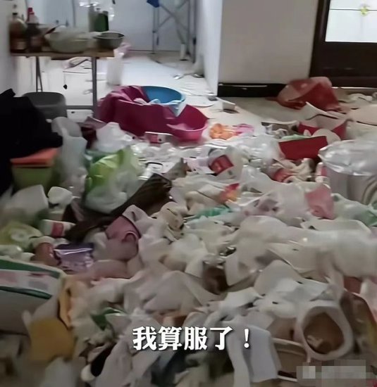 河南郑州，租客退租拆走几十万电器，房东质疑反被怼：我买的！