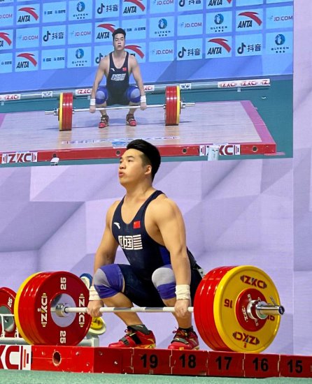 举重——亚锦赛男子96公斤级：<em>田涛</em>夺冠