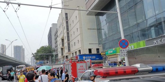 <em>武汉七天连锁酒店</em>坍塌事故后续：6人被抓