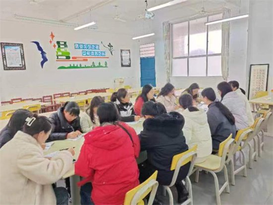 【党建引领 队伍提升】寻乌县城南小学开展新学期教研活动