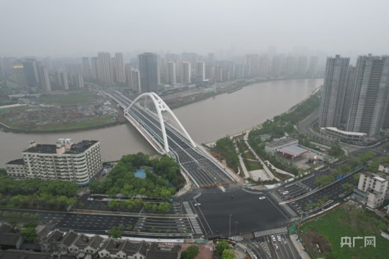 4月29日20时，<em>宁</em>波新典桥正式通车