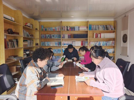 <em>抚顺</em>：农家书屋成为群众的“文化粮仓”