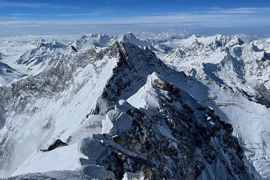 2024年春季<em>登山</em>季尼泊尔一侧登顶珠峰路线开通