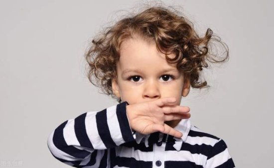 父母聋哑儿子听力正常为啥还不会说话？语言环境的影响究竟有...