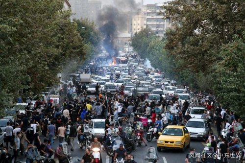从街头转移到社交<em>网站</em>，抗议运动为伊朗人<em>创建一个</em>新平台