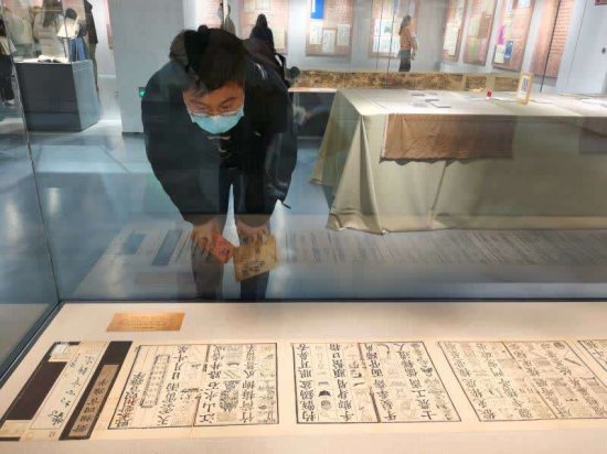 五百年前<em>小孩</em>怎样看图识字？中国图文对照蒙学课本比西方《世界...